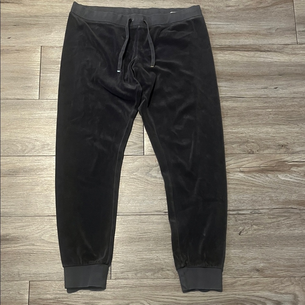 Woman’s Juicy Couture Velvet Jogger Pants